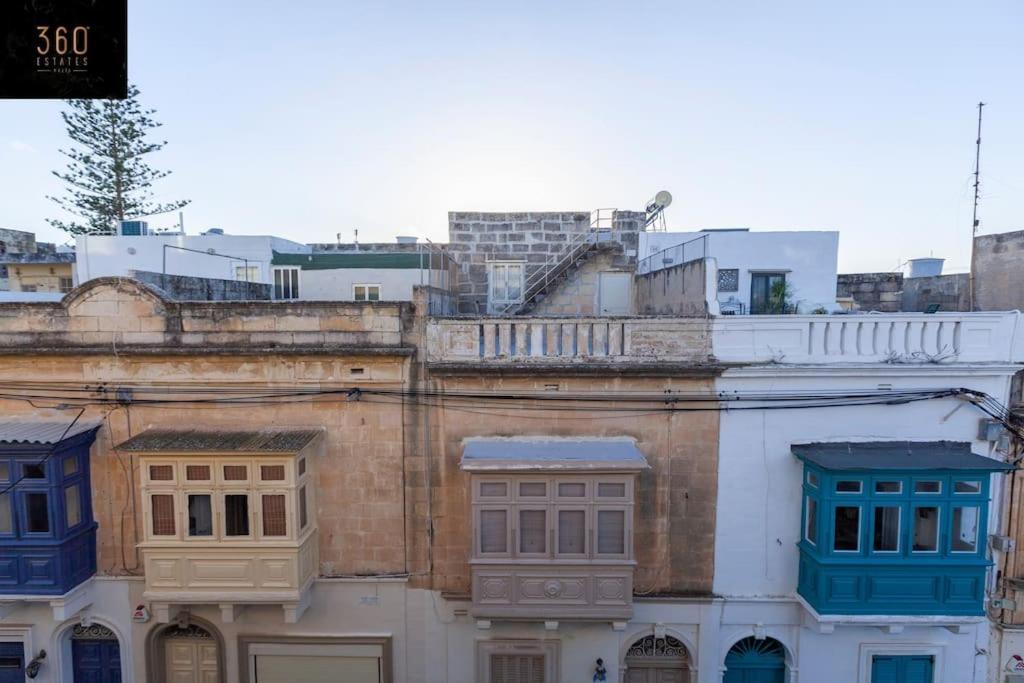 סליאמה Beautiful, Typical Maltese 4Br Home With Roof Top By 360 Estates מראה חיצוני תמונה