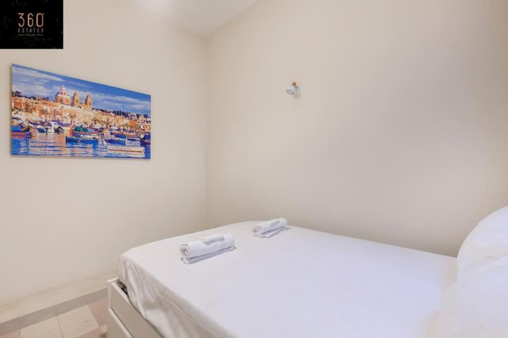 סליאמה Beautiful, Typical Maltese 4Br Home With Roof Top By 360 Estates מראה חיצוני תמונה